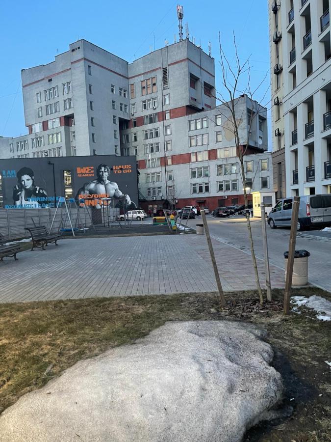 VIP квартира в центре города, новостойка в ЖК Prestige Apаrtments, Ровно Экстерьер фото